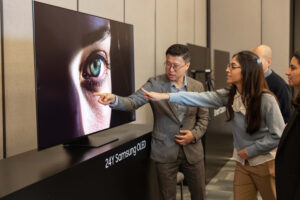 Evento apresenta os avanços mais recentes da Samsung, com foco na Neo QLED 8K com o processador NQ8 AI Gen3, além de diversas melhorias na linha de televisores 2024 da Samsung, proporcionando uma experiência de visualização premium na era das TVs com AI